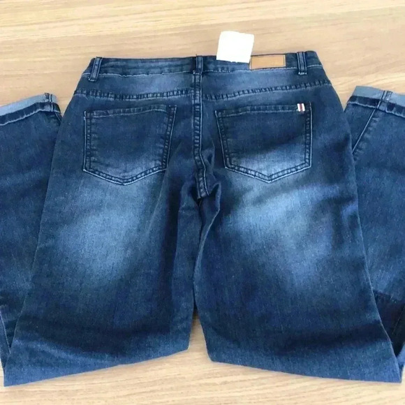 🆕Adam Levine Mid-Rise Straight Fit Patch Jeans 1/2🆕 - Picture 3 of 8